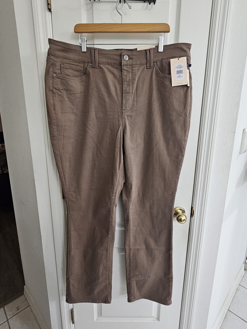 NYDJ Boot Cut Pants in Taupe Brown